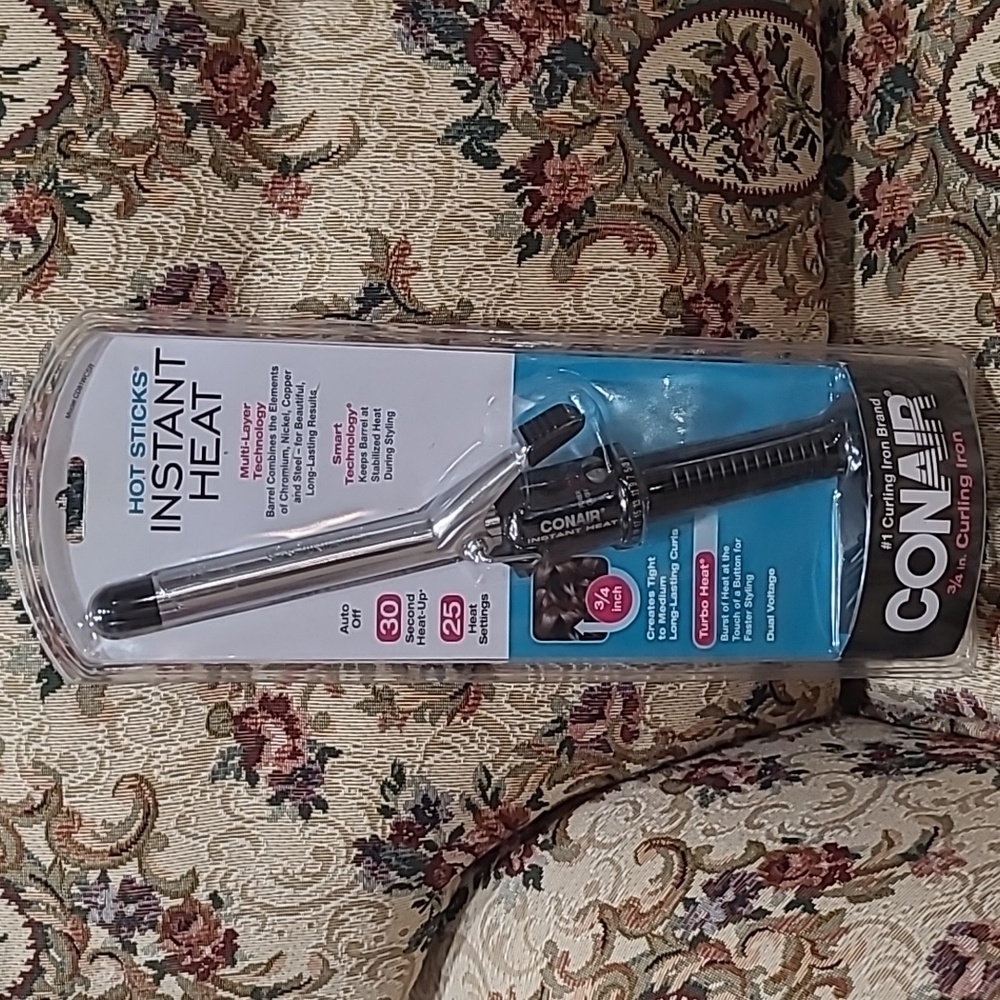 BNIB Conair 3/4in. Curling Iron